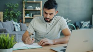 Catch the Copycats: The Ultimate Guide to Free Plagiarism Checkers for Students Online